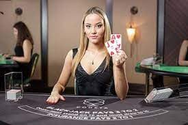 Keamanan enkripsi tingkat bank untuk semua transaksi Keamanan data tingkat bank di platform toto121